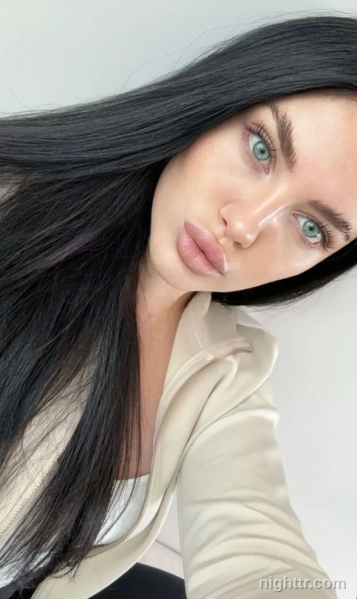 Yulya, 20 — эскорт Стамбул — 4