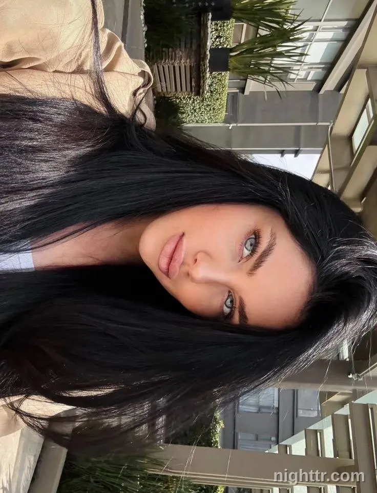 Yulya, 20 — эскорт Стамбул — 7
