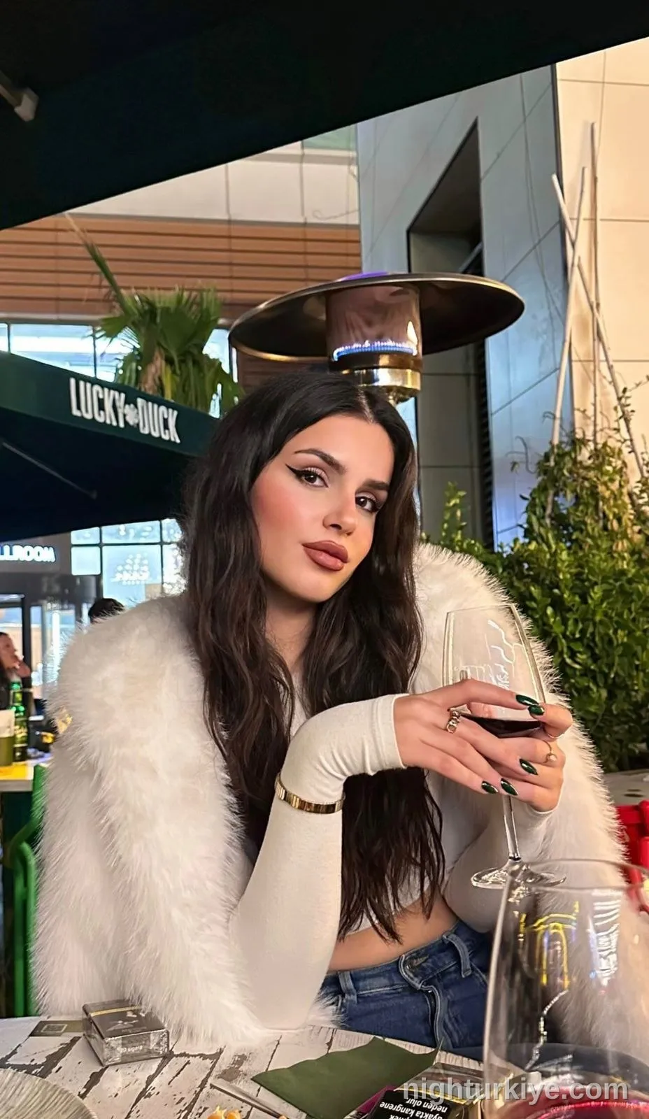 FATMA SEVEN, 22 — İstanbul escort — 4