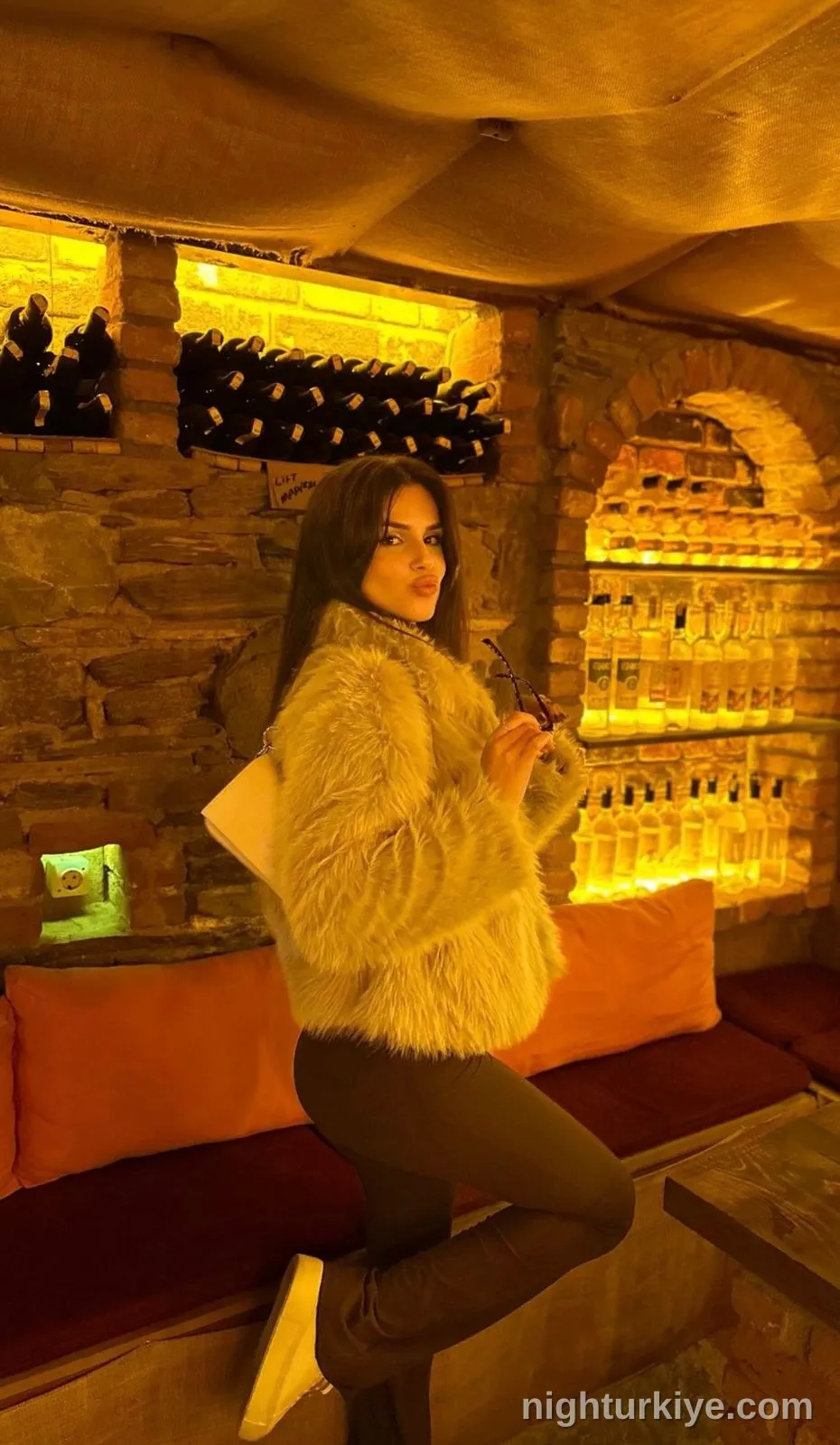 FATMA SEVEN, 22 — İstanbul escort — 5
