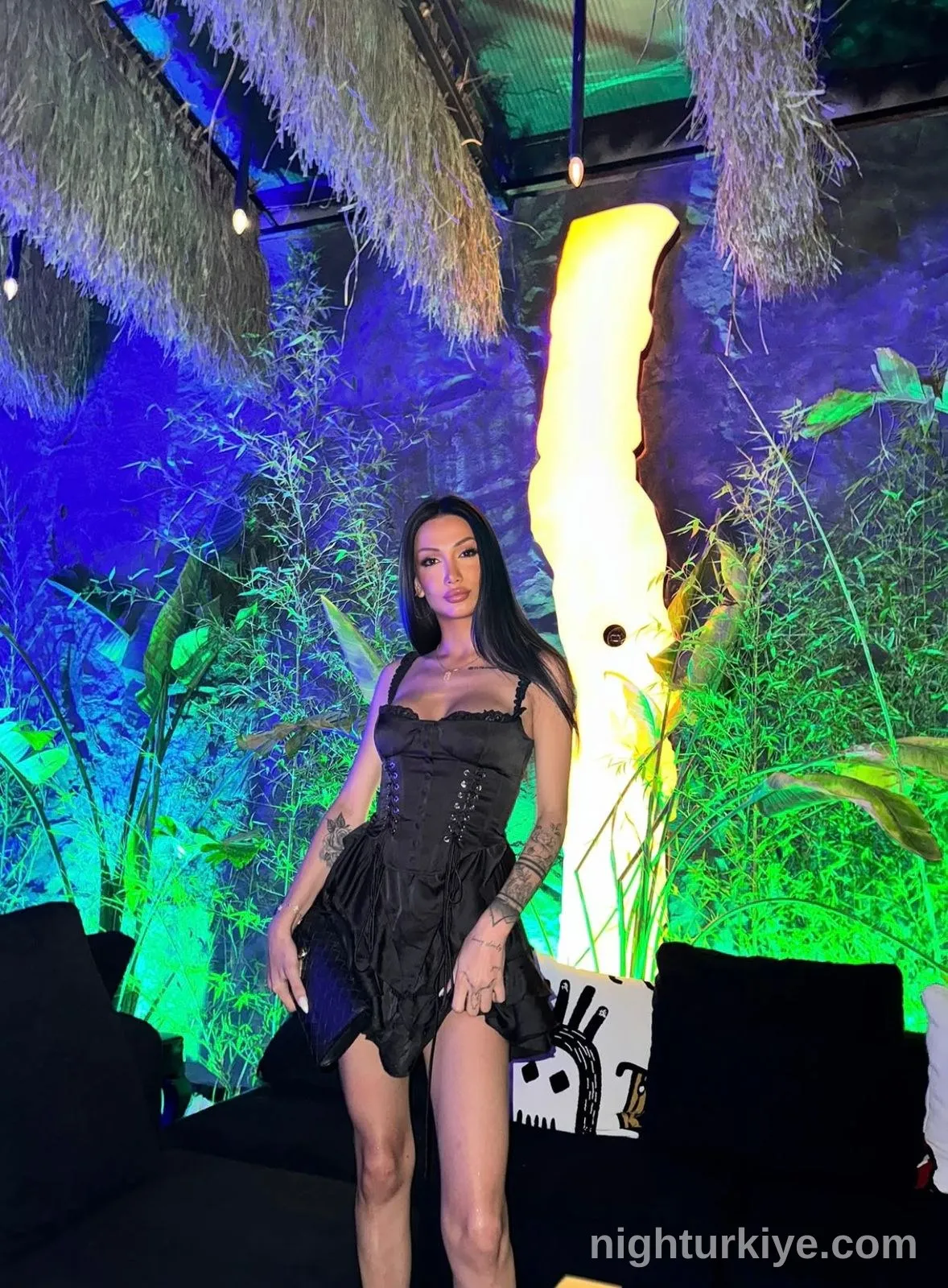 ZERRİN AY, 23 — İstanbul escort — 3
