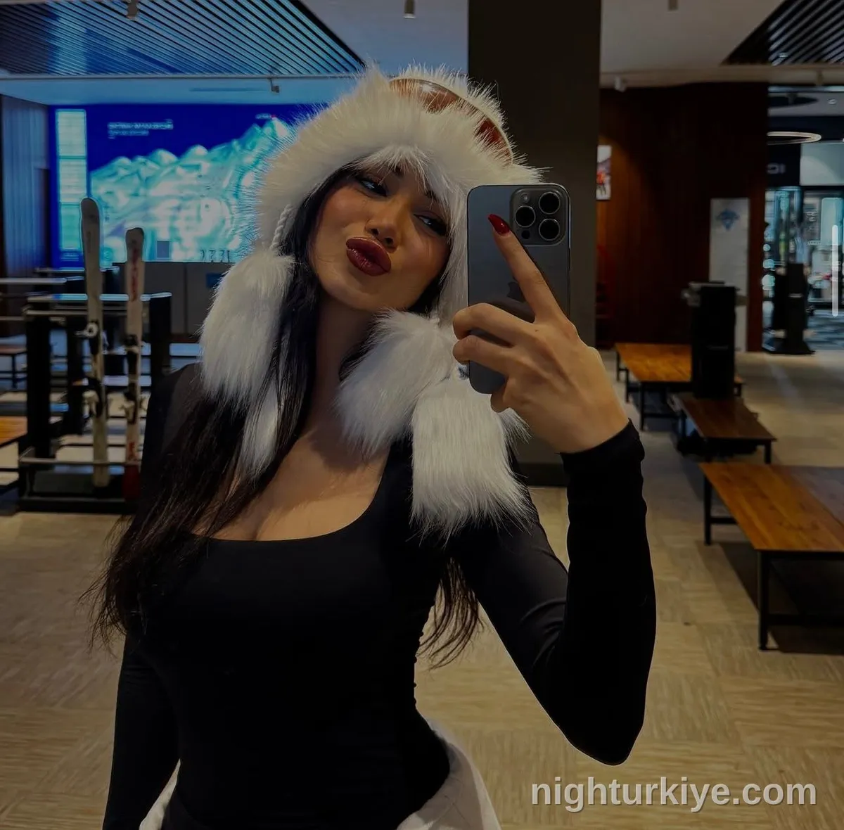 ZERRİN AY, 23 — İstanbul escort — 5