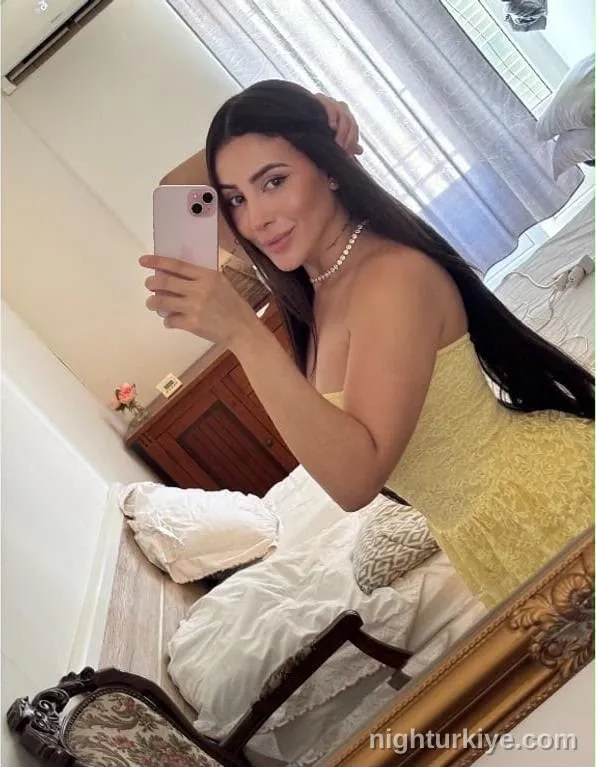 Viola, 25 — İstanbul escort — 2