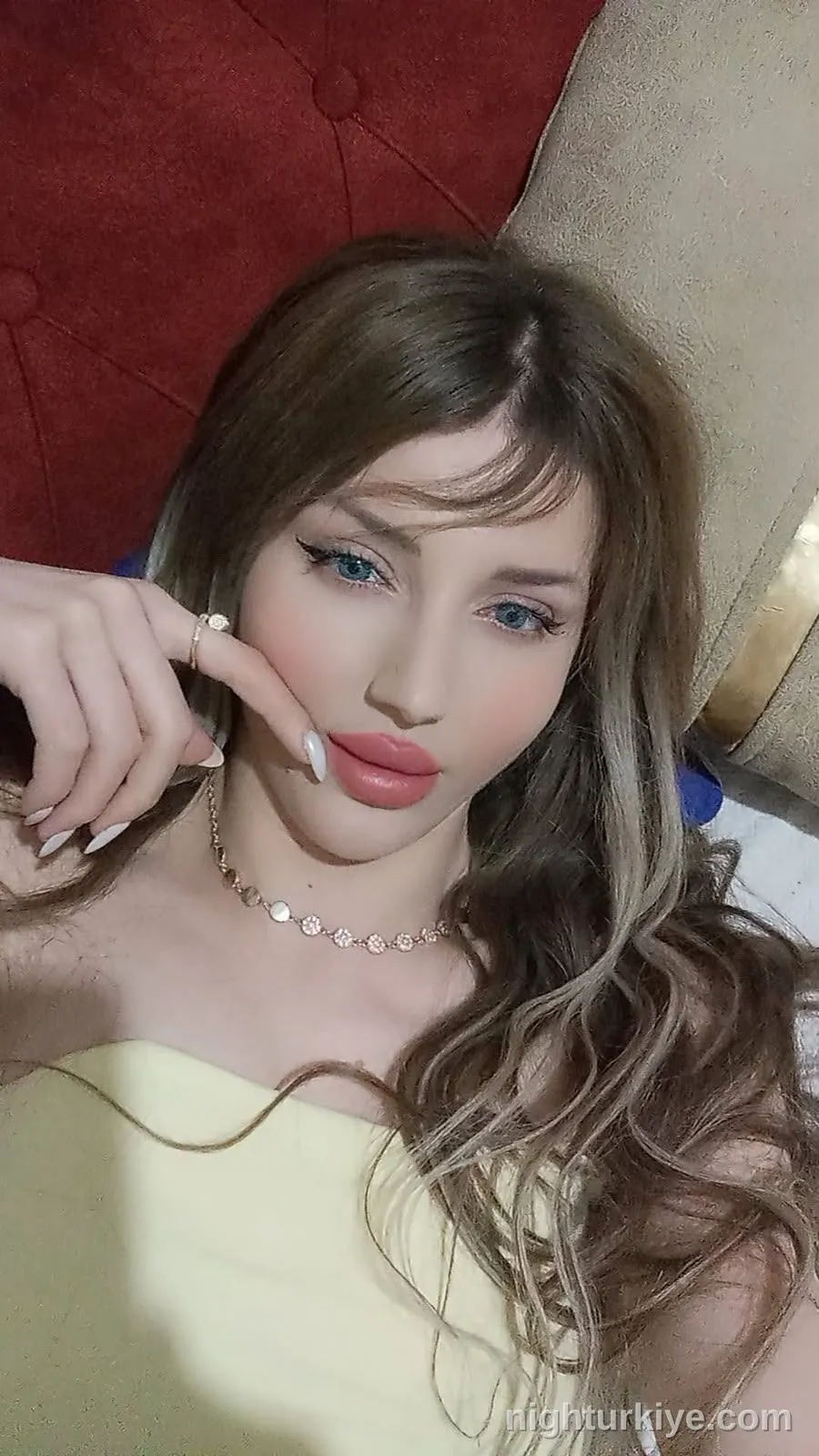 Bella, 25 — İstanbul escort — 2